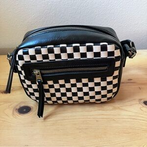 UNIVERSAL THREAD | Universal Thread Black Crossbody Bag